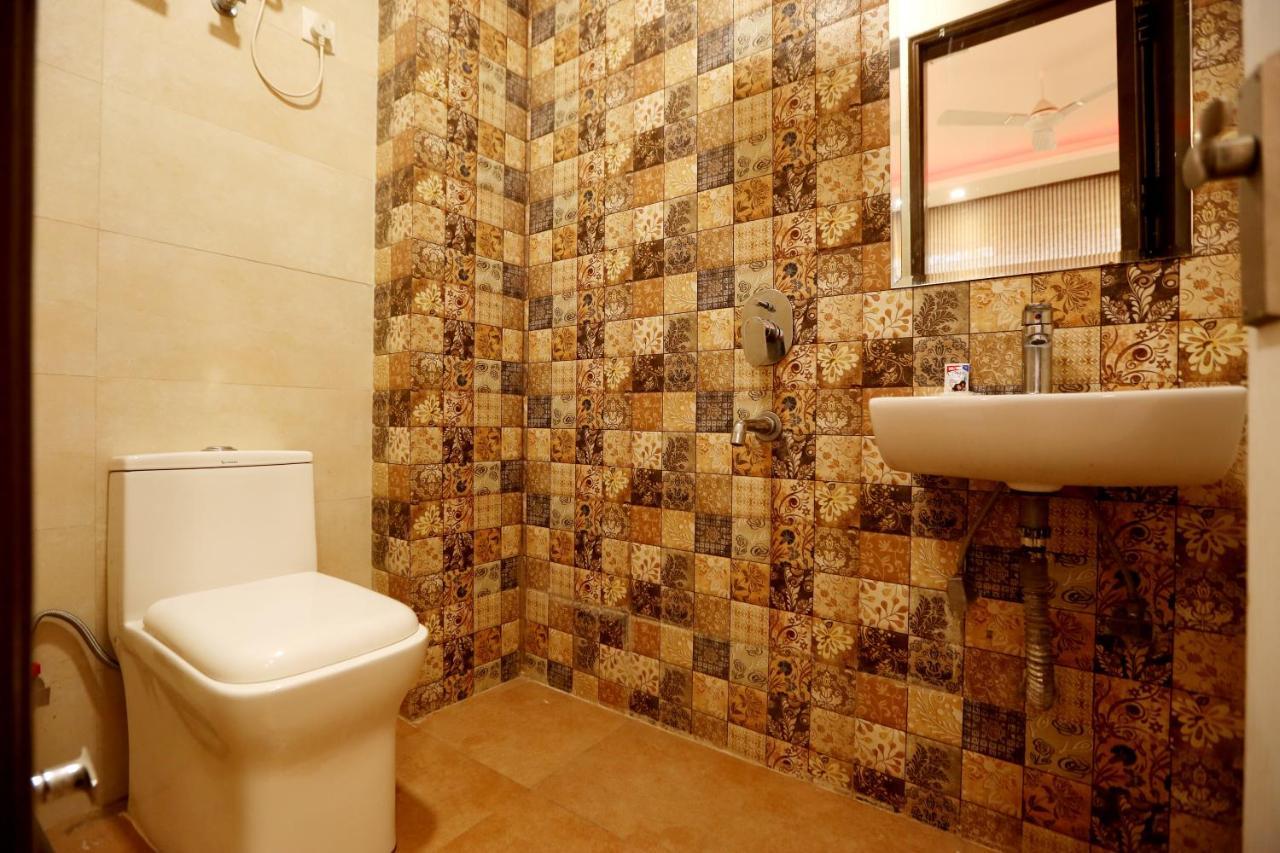 Hotel Square Stay ニューデリー エクステリア 写真